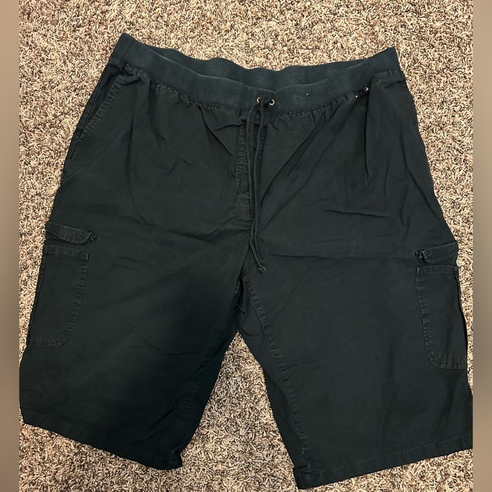 Avenue Black Cargo Shorts with Utilitarian Design